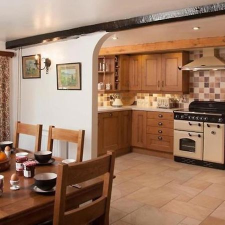 Scenic Welsh Cottage In The Brecon Beacons Crickhowell Buitenkant foto