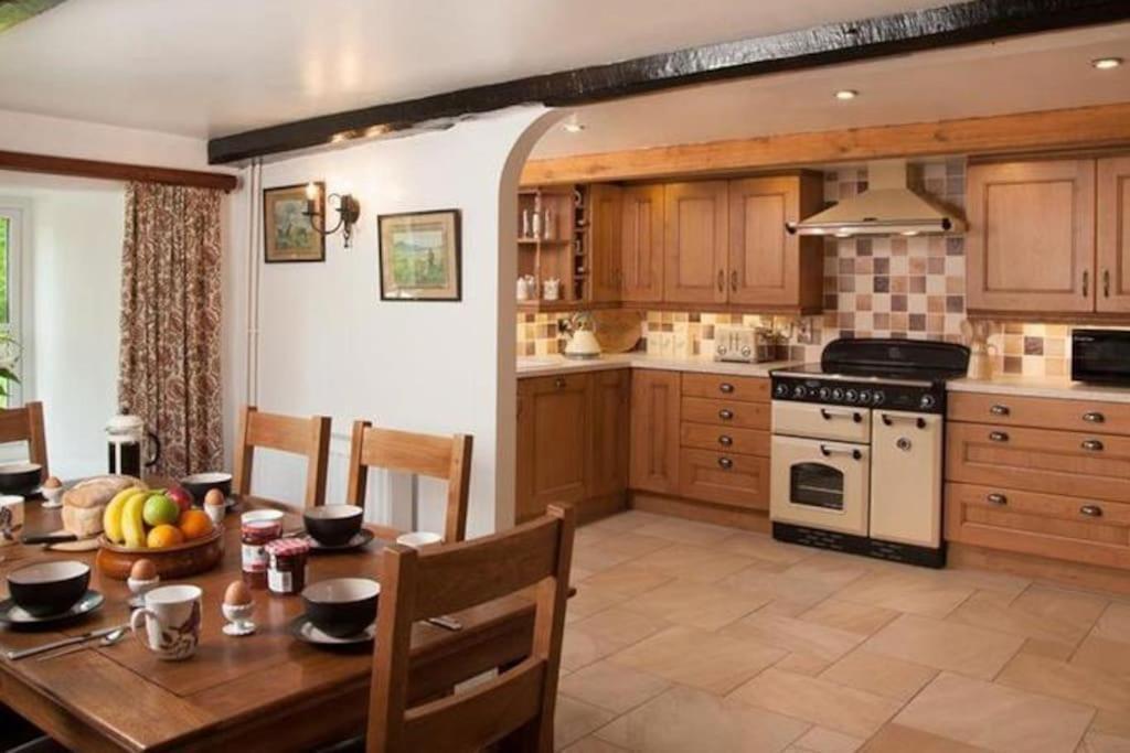 Scenic Welsh Cottage In The Brecon Beacons Crickhowell Buitenkant foto